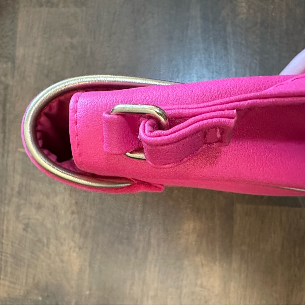 Juicy Couture Y2K Faux Leather Hot pink Crossbody Mini
Bag - Picture 8 of 8
